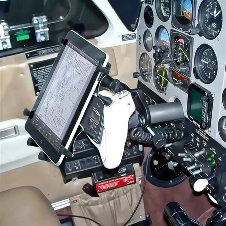 Uchwyt RAM® X-Grip® z podstawą zaciskową Yoke dla tabletów 9"-11"