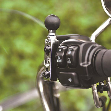 RAM® Chrome Podstawa kuli zbiornika hamulca/sprzęgła motocykla