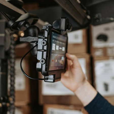 Niskoprofilowa stacja dokująca RAM® Power + Single USB dla Tab Active5 i 3