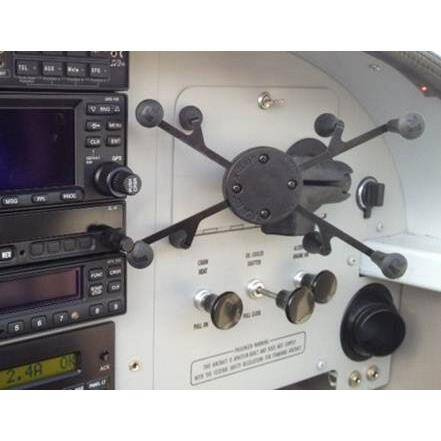 RAM® X-Grip® z elastyczną podstawą samoprzylepną do tabletów 7"-8".