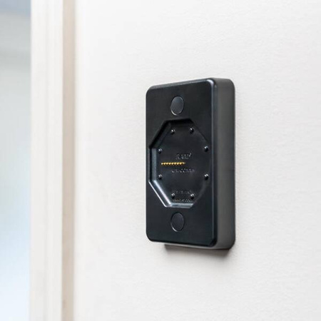 Zasilana stacja dokująca GDS® Uni-Conn™ z PoE