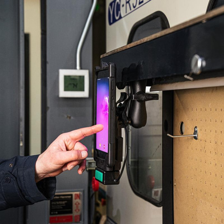 RAM® Tough-Mag™ Heavy Duty Magnetic Mount with Diamond Plate - Medium